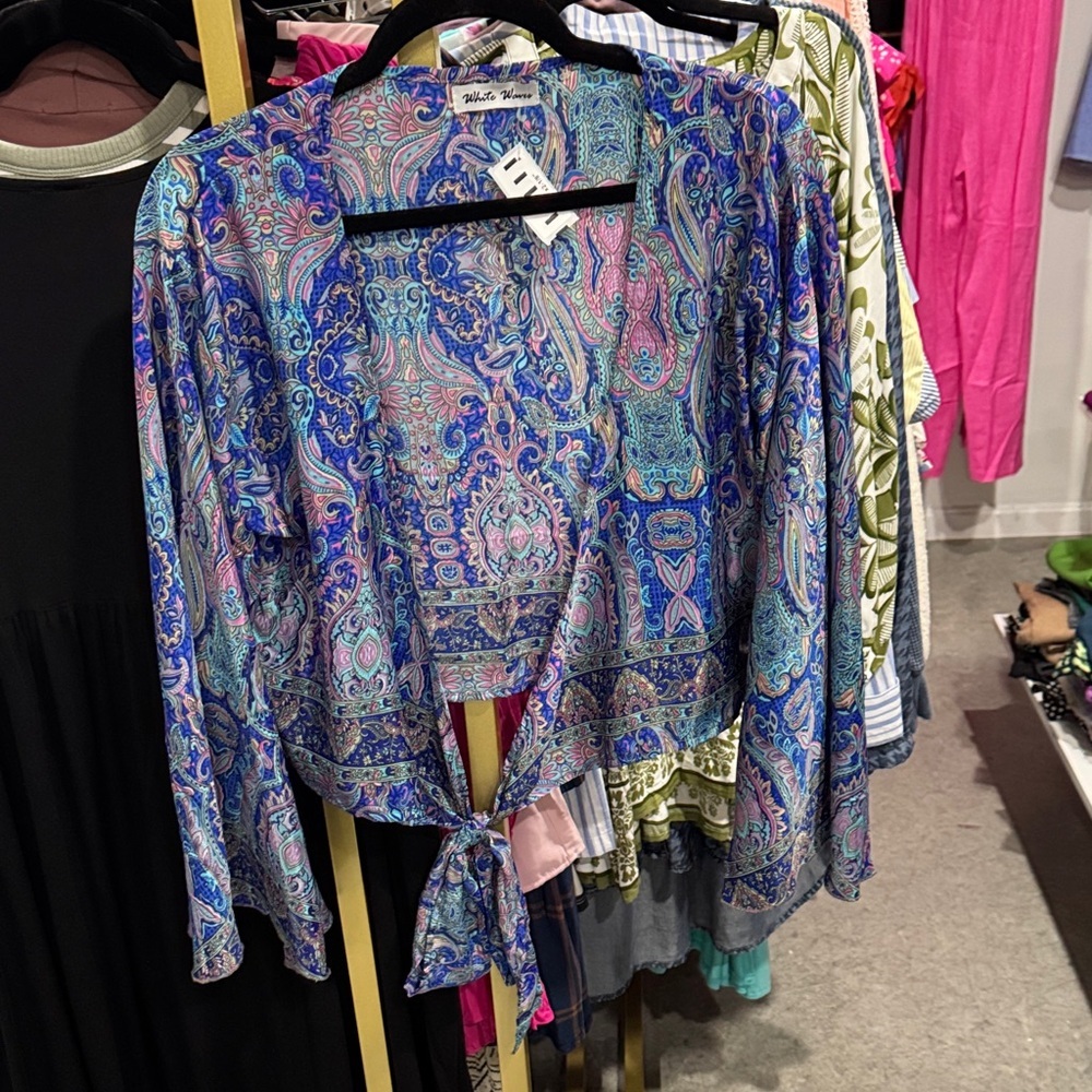 Vintage-Inspired Paisley Tie-Front Blouse - Blue/Pink